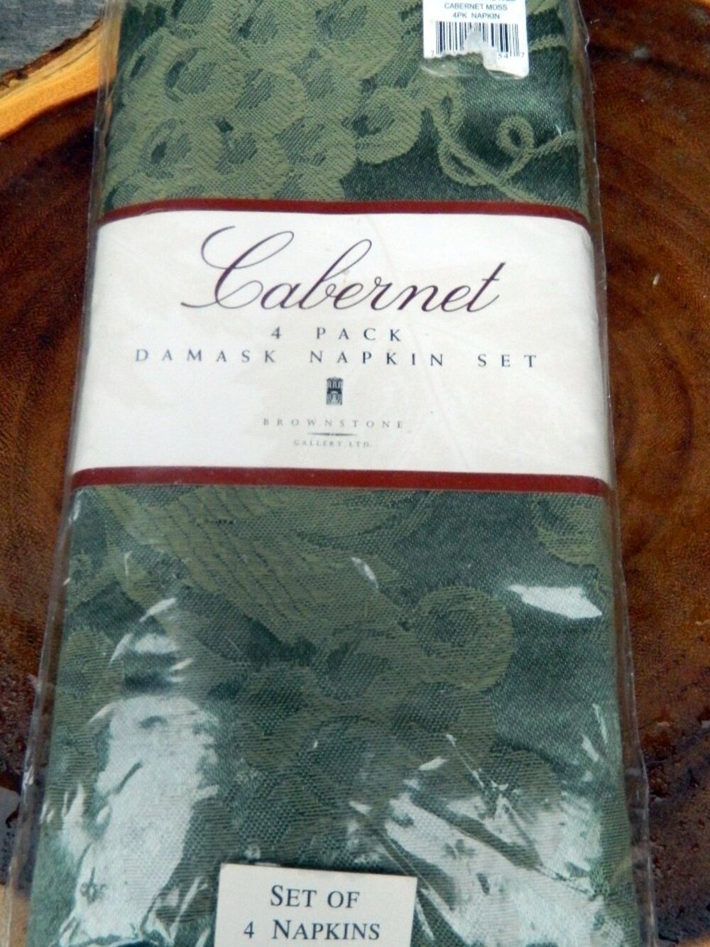 Bath Bed & Beyond Cloth Dinner Napkins Set of 4 Moss 18X18" New in Package